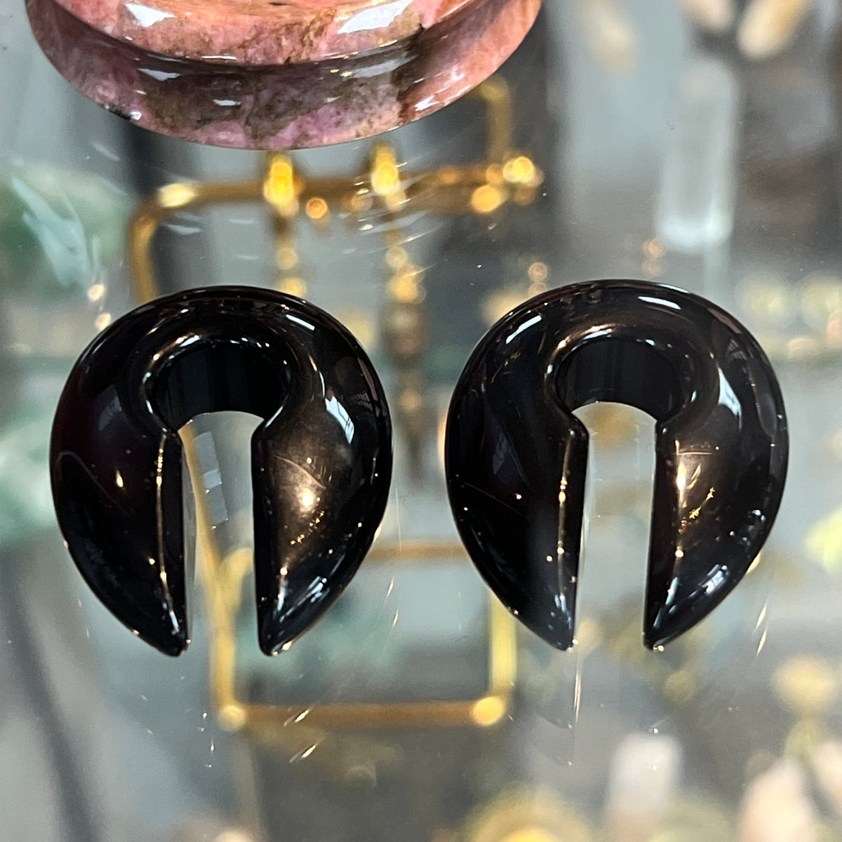 Onyx Keyhole Ear Weights